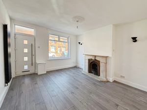 Lounge- click for photo gallery